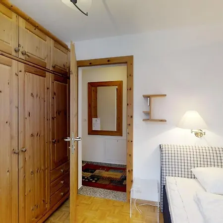 Sur Staziun 10 Pontresina