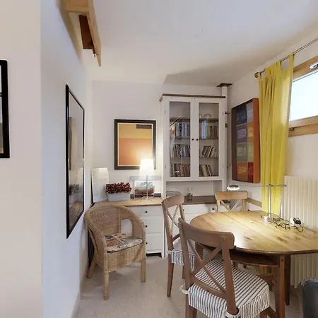 Apartment Sur Staziun 10 *