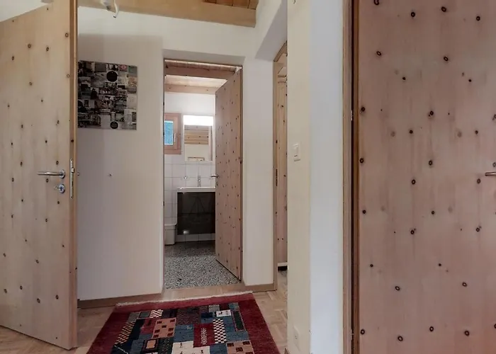 Lägenhet Sur Staziun 10