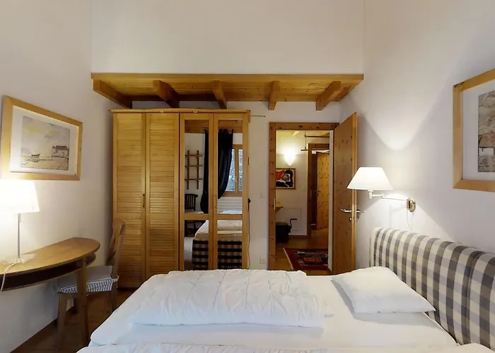 Lägenhet Sur Staziun 10 *