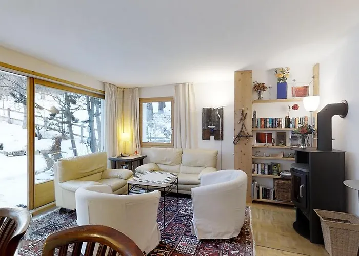 Lägenhet Sur Staziun 10 *