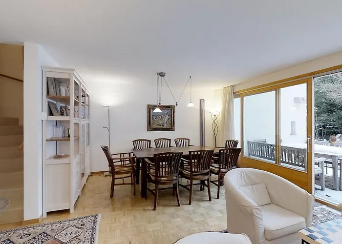 Lägenhet Sur Staziun 10 Pontresina